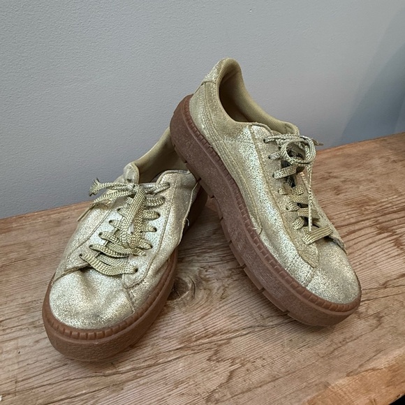 Puma Classic Platform Gold Glitter Sneakers - Picture 1 of 7